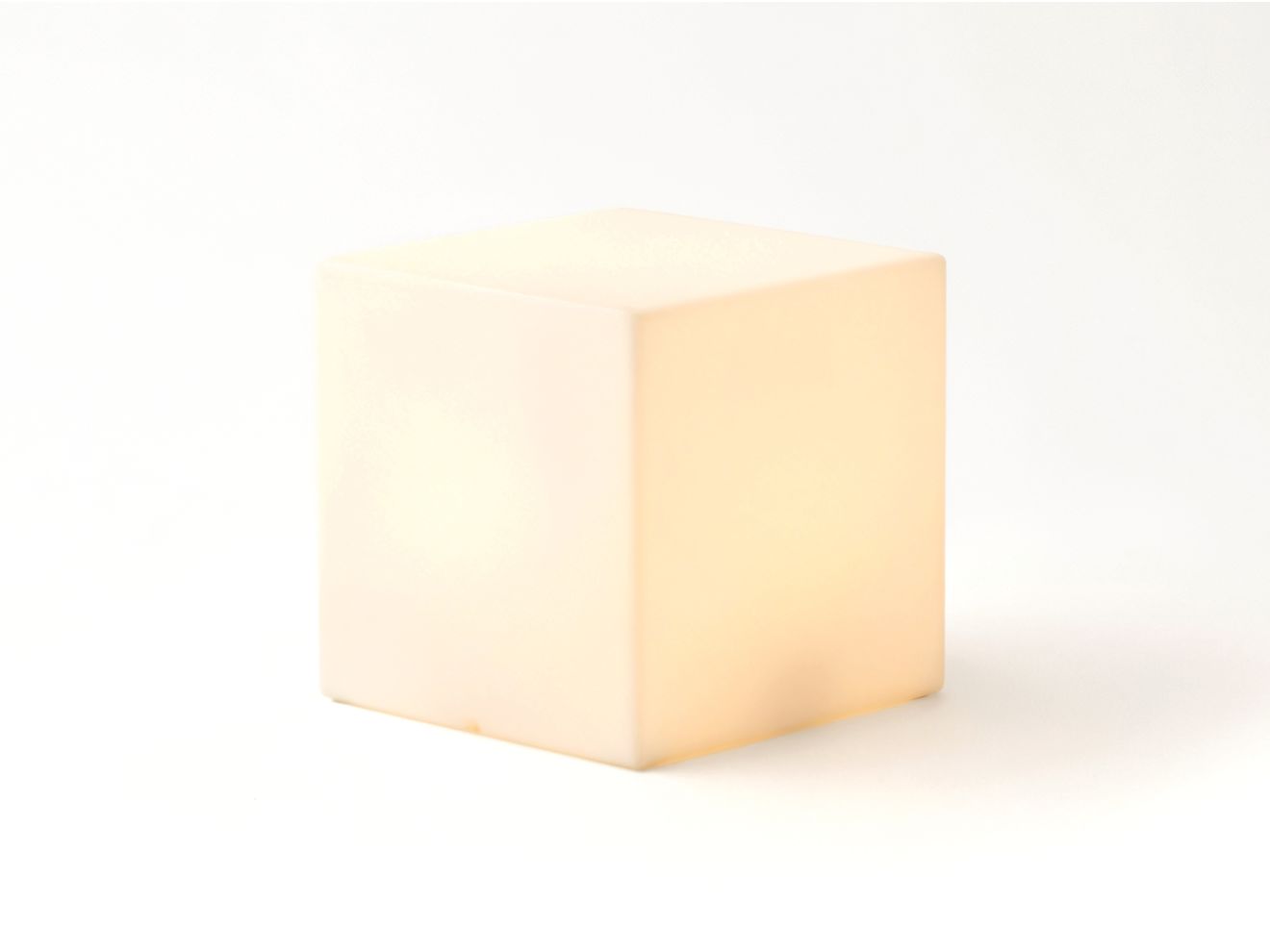 + 10 % Kassenrabatt | New Garden Cuby Solar-Außenlampe LED aufladbar dimmbar 40x40 cm