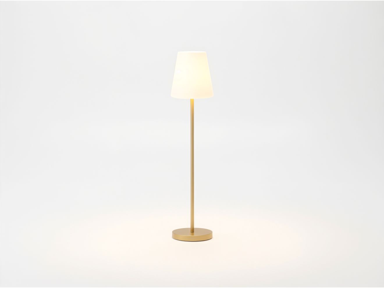 New Garden Lola Slim Solar-Stehlampe für draußen LED aufladbar dimmbar ø 28 cm (h: 119 cm)