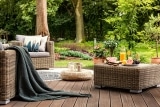 Rattan Möbel mit ausziehbarem Tisch